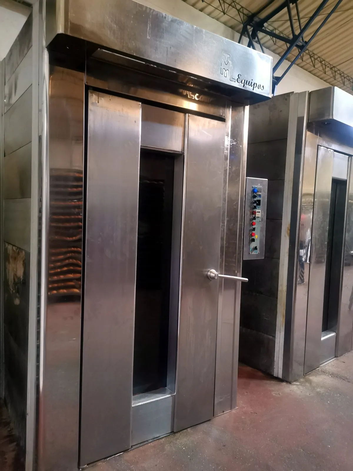 Horno rotativo industrial de la planta